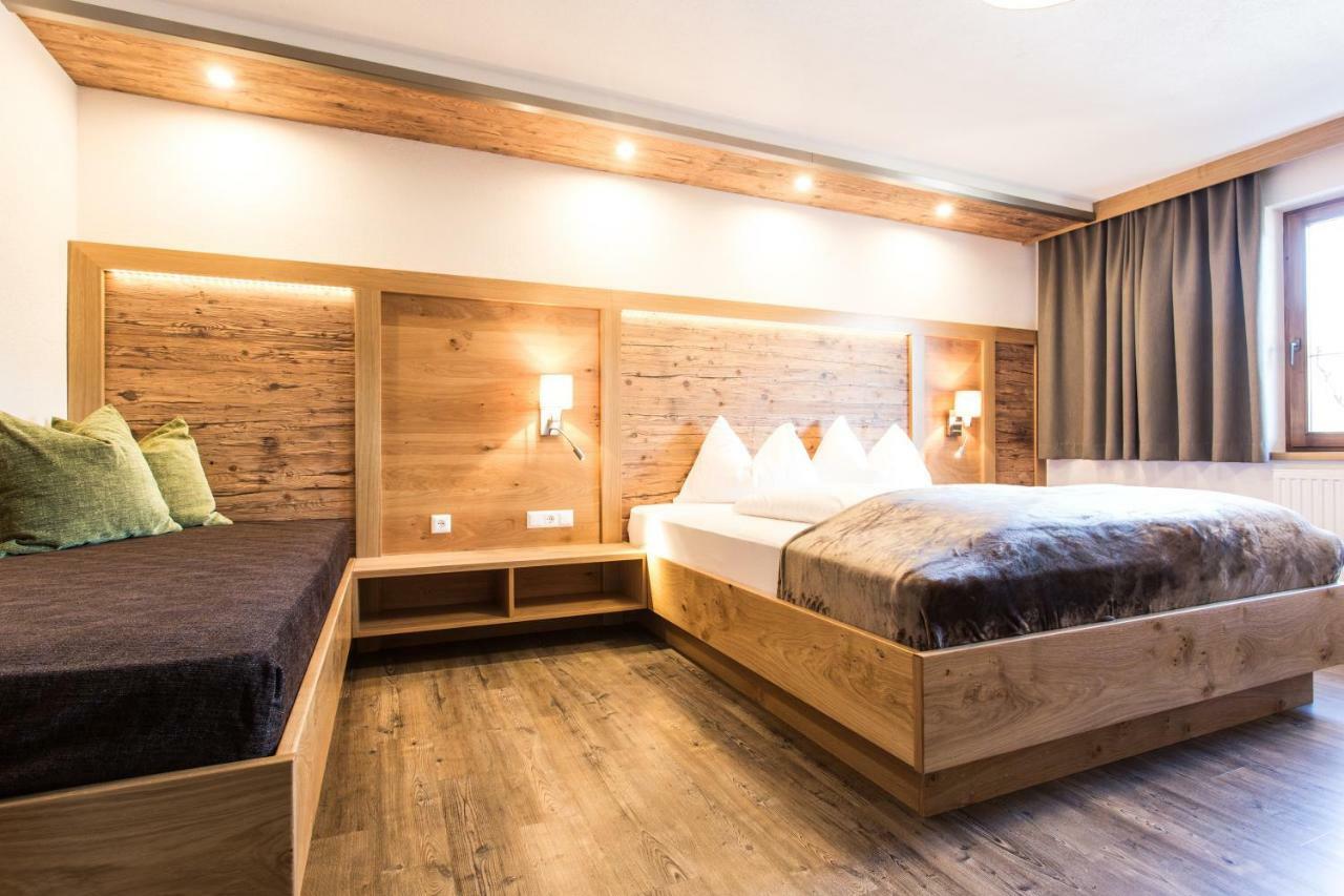 Naturlodge Ladis Ehemals Alpenlodge Alexander Inklusive Sommer Bergbahnticket Ngoại thất bức ảnh