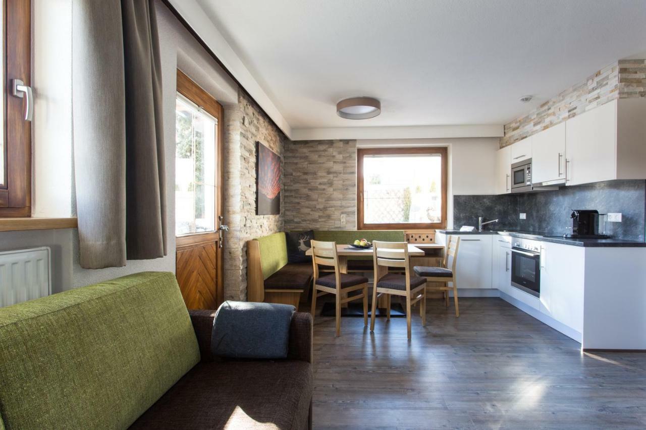 Naturlodge Ladis Ehemals Alpenlodge Alexander Inklusive Sommer Bergbahnticket Ngoại thất bức ảnh
